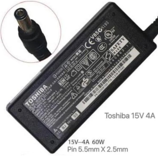 Chargeur Toshiba 15V-4A transfo moyen bout moyen