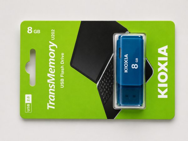 Clé USB Kioxia 2.0 8 GO